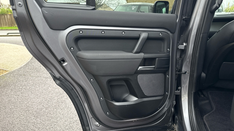 Land Rover Defender 2.0 D240 S 110 5dr Auto Diesel Estate